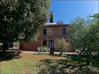 Farmhouse Riccio Outdoor Recording 7