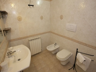 Farmhouse Riccio Features 28