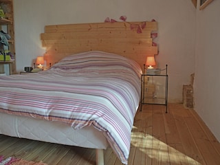 Villa Lombez Features 25