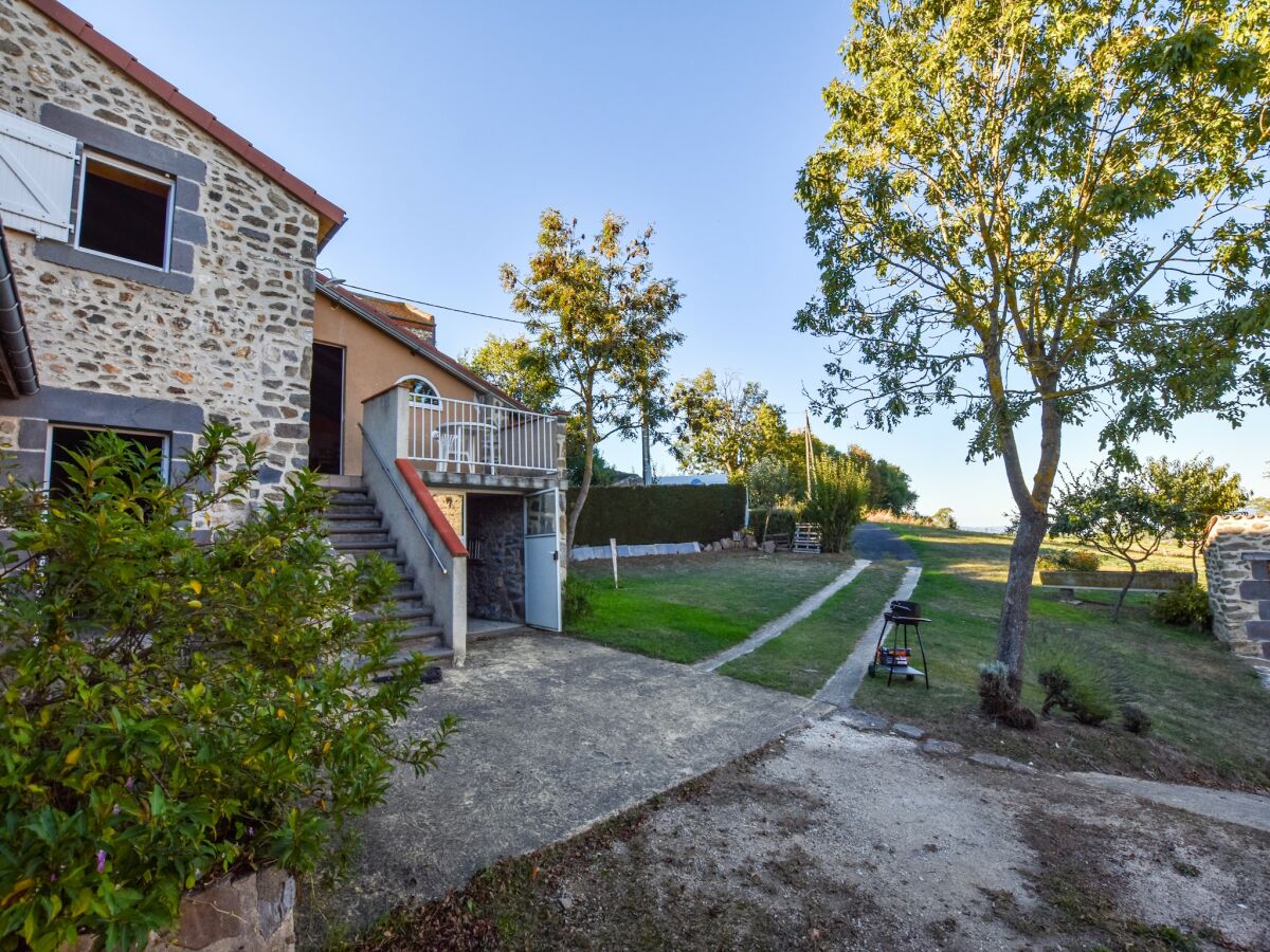 Ferienhaus Lavaudieu Außenaufnahme 7