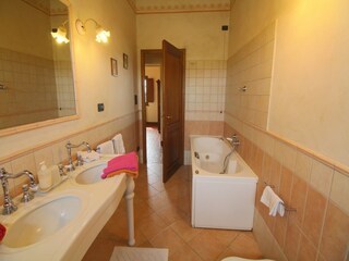 Fattoria Valiano Caratteristiche 25