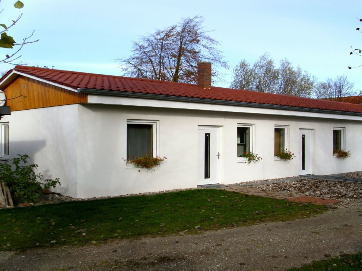 Bungalow Nienhagen Außenaufnahme 1