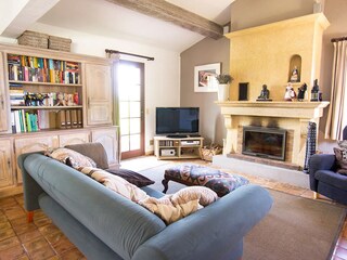 Villa L'Escaillon Features 17