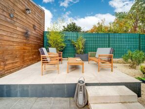 Beautiful house with large garden