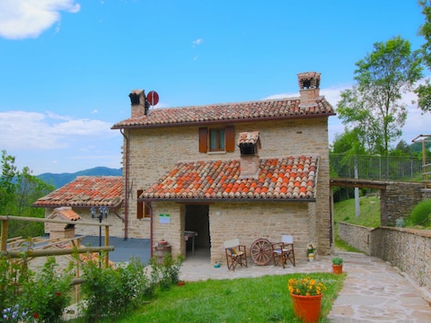 Bauernhof Bauernhaus in Marche mit Pool und Aussicht