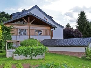 Holiday house Gemütliches Ferienhaus in Balesfeld mit Garten - Neidenbach - image1