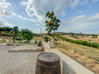 Holiday house Mosciano Sant Angelo Environment 32