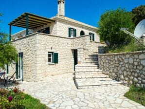 Großzügige Villa mit Swimmingpool und Whirlpool in Vasiliki - Vasiliki - image1