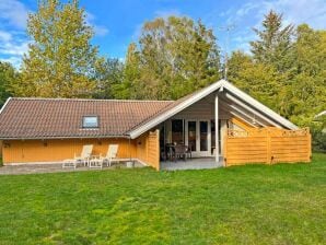 6 Personen Ferienhaus in Aakirkeby - Sømarken - image1