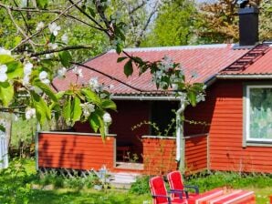 Holiday house 4 Personen Ferienhaus in AXVALL - Axvall - image1