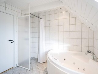 Holiday house Bjerregård  12