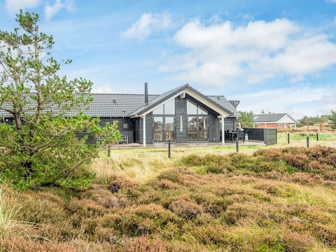 Holiday house Geräumiges Ferienhaus in Fanø mit Sauna