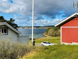 Holiday house 4 Personen Ferienhaus in HAKENÄSET - Klädesholmen - image1