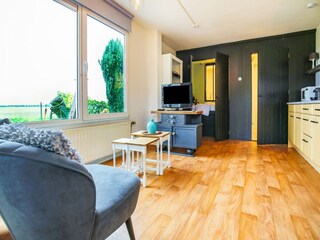 Apartment Tinallinge Features 13