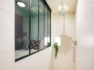 Apartment Tinallinge Features 24