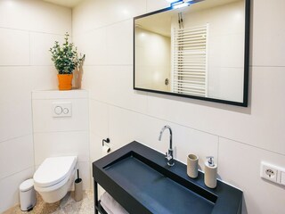 Apartment Tinallinge Features 11