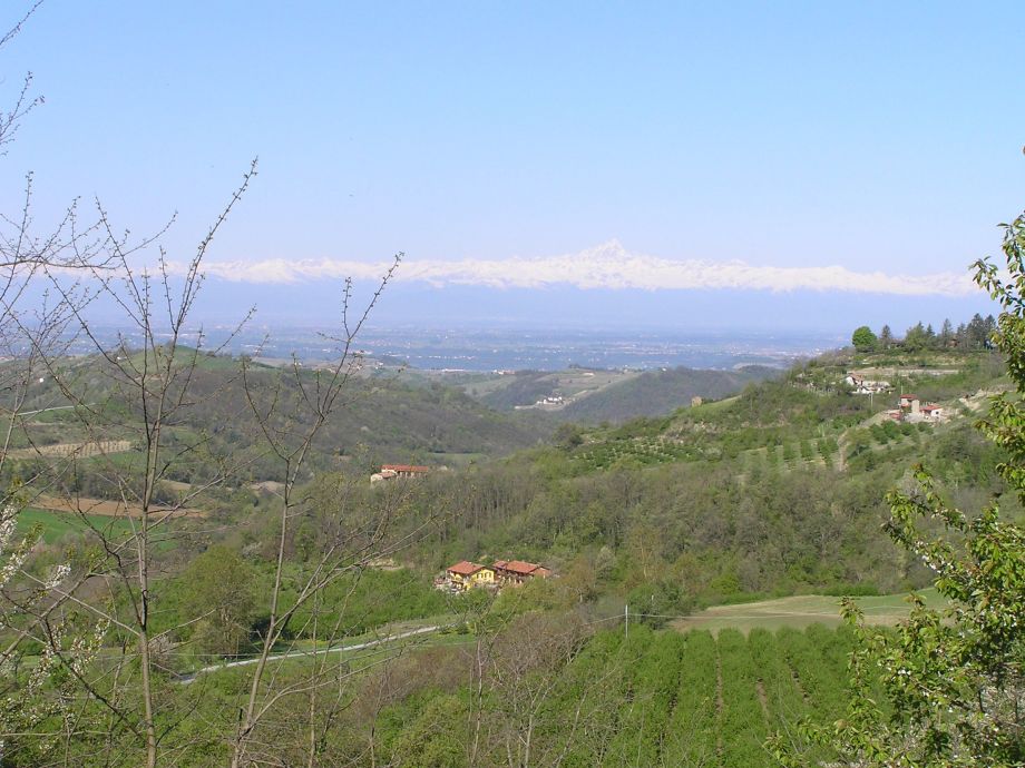 die huegel der alta langa   monviso