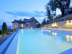 Luxuriöse Villa in italienischer Seenregion mit Pool - Premeno - image1