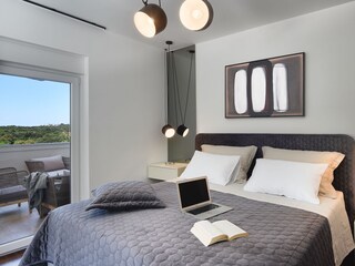 Schlafzimmer 1 mit Terrasse