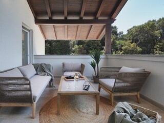 obere Lounge-Terrasse