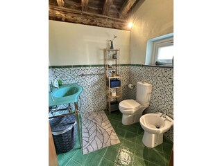 Badezimmer mit Dusche erste Etage