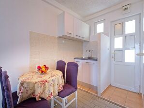 Apartments Grljević - Studio Apartment with Balcony and Sea View (A3)