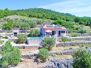 Ferienhaus Zrnovo Außenaufnahme 3