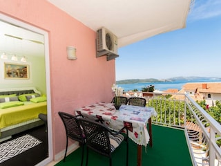 Apartment Okrug Gornji  38