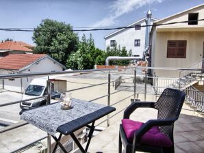 Apartments Victoria - One Bedroom Apartment with Terrace (A2) - Pakostane - image1