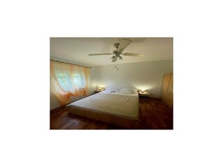 Apartment Karlobag Features 25