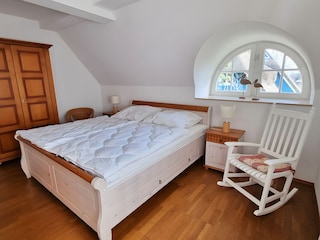 2. Schlafzimmer