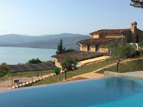 Villa a Cortona con piscina privata