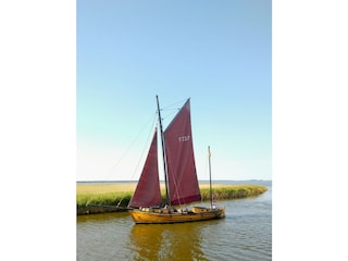 Bodden mit Zeesboot