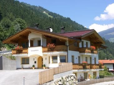 Holiday apartment Landhaus Sonnblick
