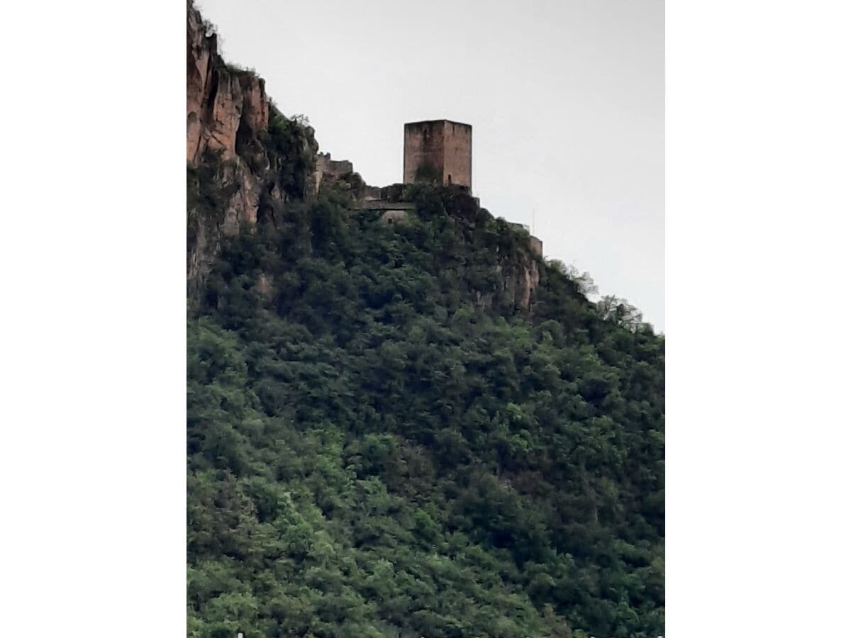 Schloss Neuhaus (Ruine Maultasch) Terlan