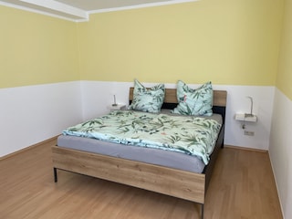 Schlafzimmer neu renoviert