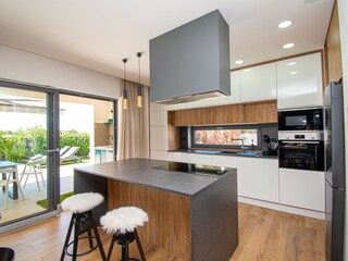 VILLA FÜR 9 PERSONEN