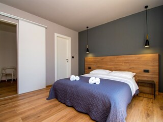 VILLA MIT PRIVATEM PARKPLATZ