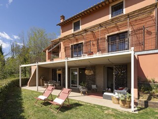 Cottage Pontedera Outdoor Recording 9