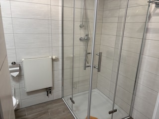 Bad, ebenerdige Dusche