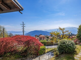 Sicht auf den See und die Berge