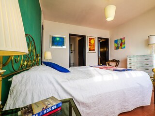 1. Schlafzimmer mit Doppelbett