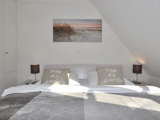 Schlafzimmer 1 mit Doppelbett OG