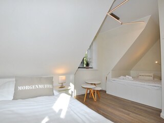Schlafzimmer 2 mit Einzelbetten OG