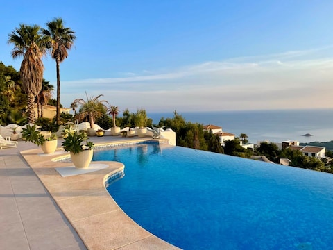 Chalet Villa Afsaneh