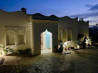 Die Villa am Abend