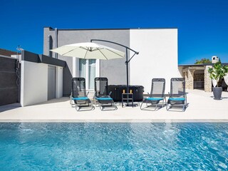 Swimming pool, Sunloungers