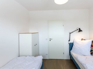 Schlafzimmer 2 (Wohneinheit 1)