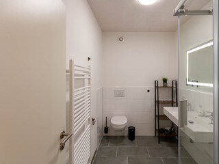 Badezimmer (Wohneinheit 1)