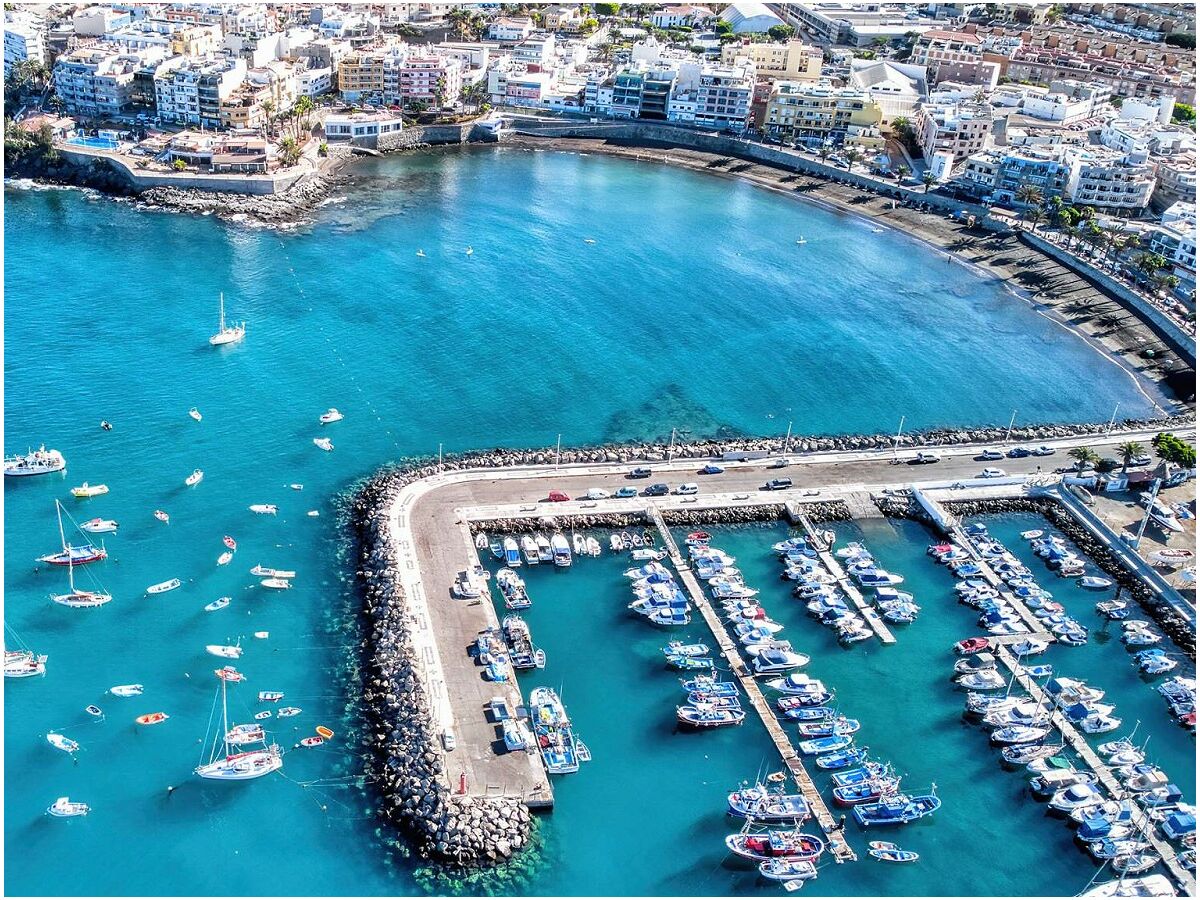 Strand las Marañuelas und Fischerhafen Arguineguin